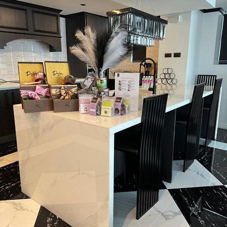 Makati Isabela Luxury Apartment Манила Екстериор снимка