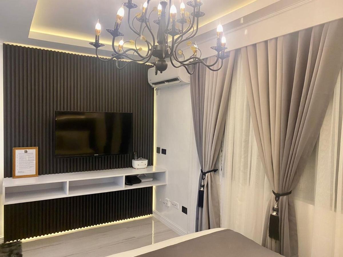 Makati Isabela Luxury Apartment Манила Екстериор снимка