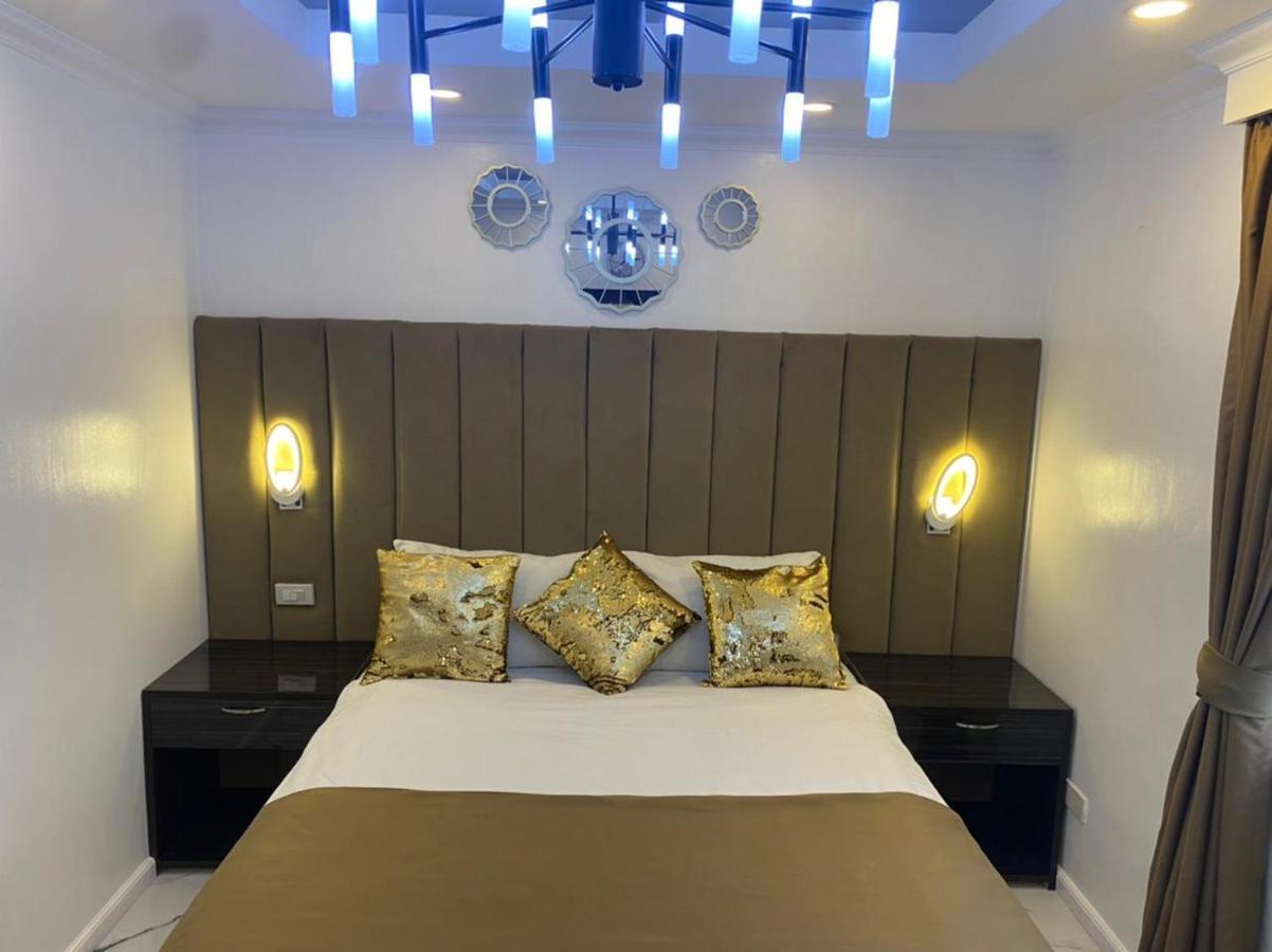 Makati Isabela Luxury Apartment Манила Екстериор снимка