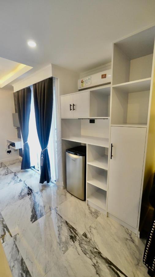 Makati Isabela Luxury Apartment Манила Екстериор снимка