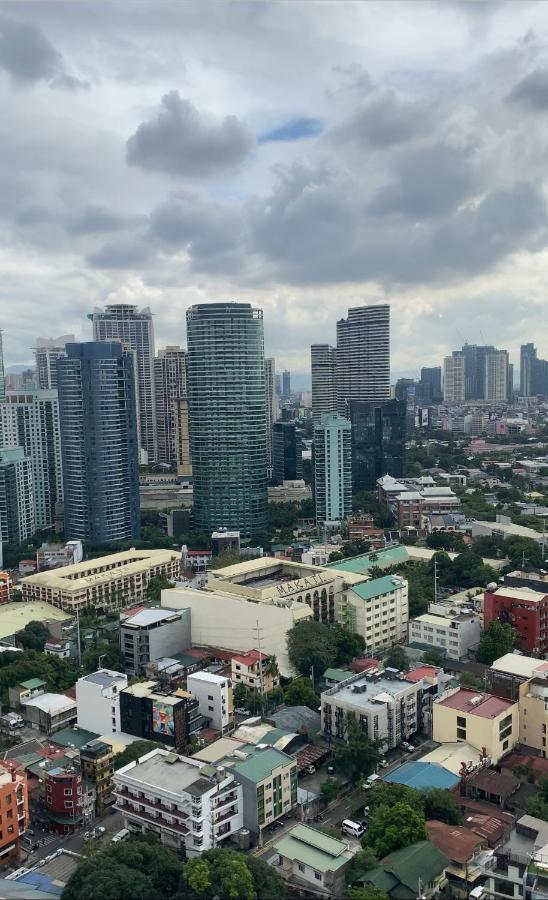 Makati Isabela Luxury Apartment Манила Екстериор снимка