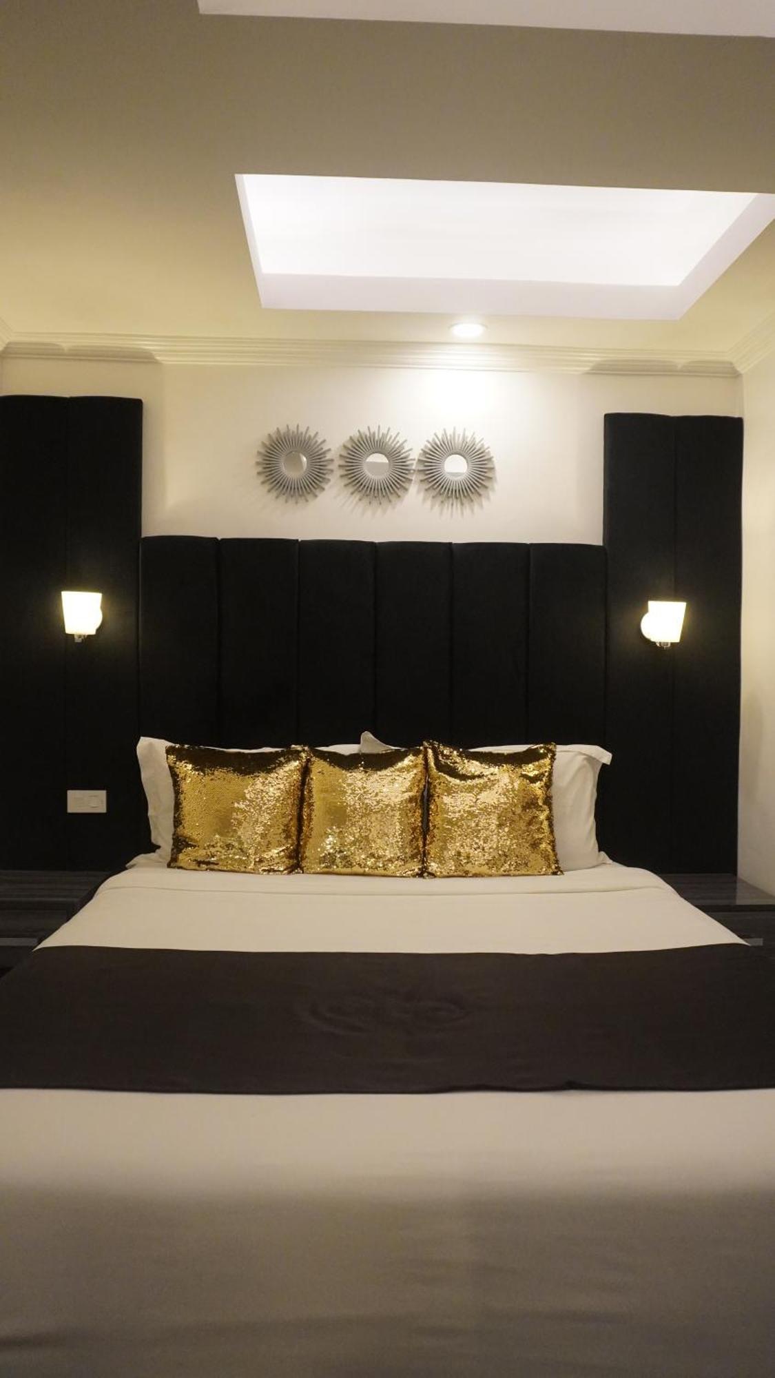 Makati Isabela Luxury Apartment Манила Екстериор снимка