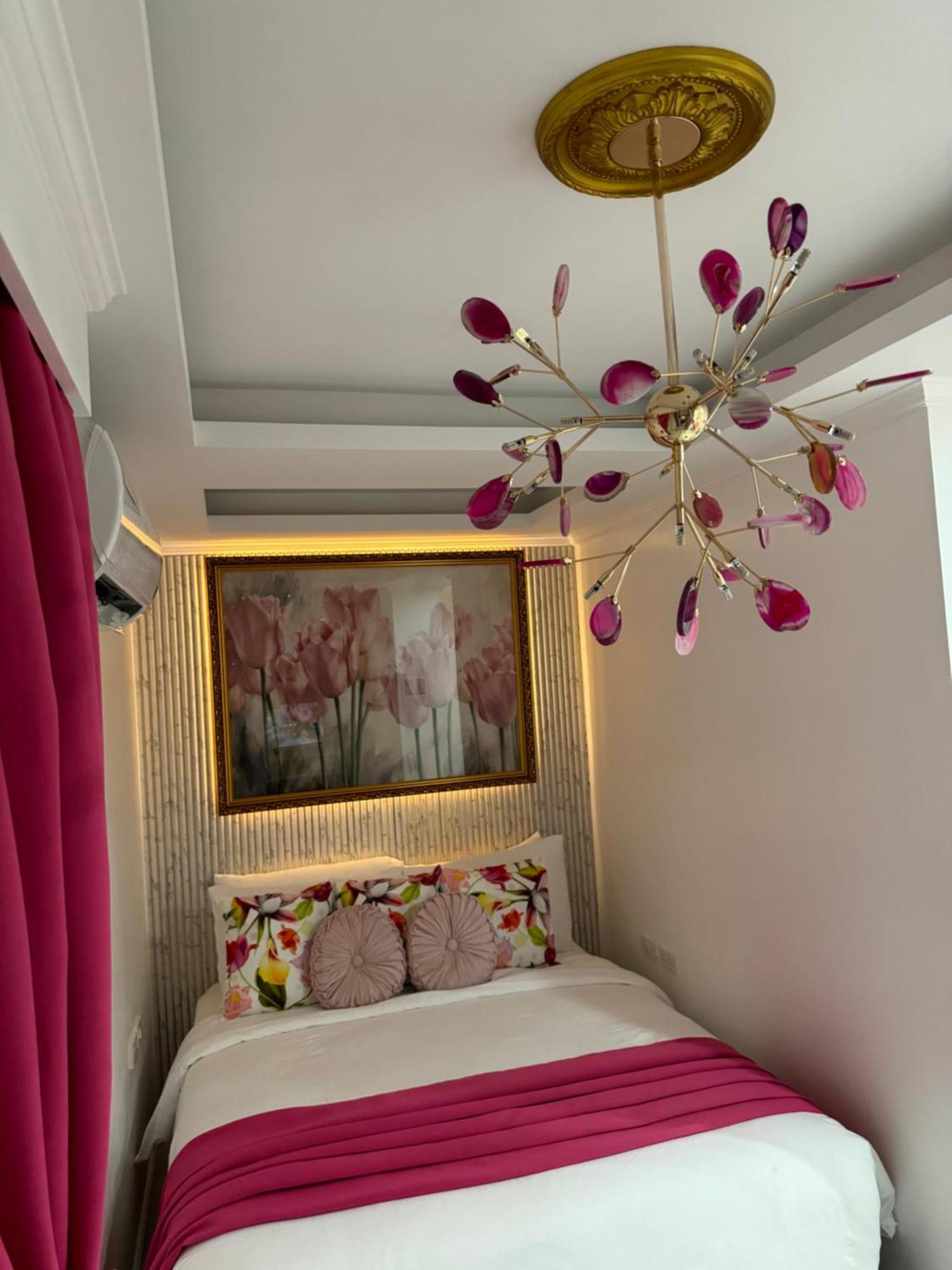 Makati Isabela Luxury Apartment Манила Екстериор снимка